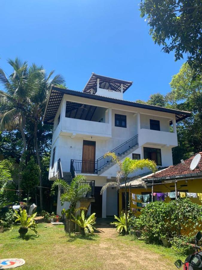 Sunny Mound Unawatuna Close By Sri Yoga Shala Exterior foto